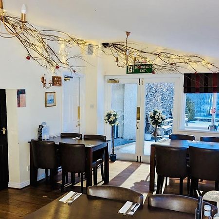 Rusland Pool Hotel Bouth Bagian luar foto